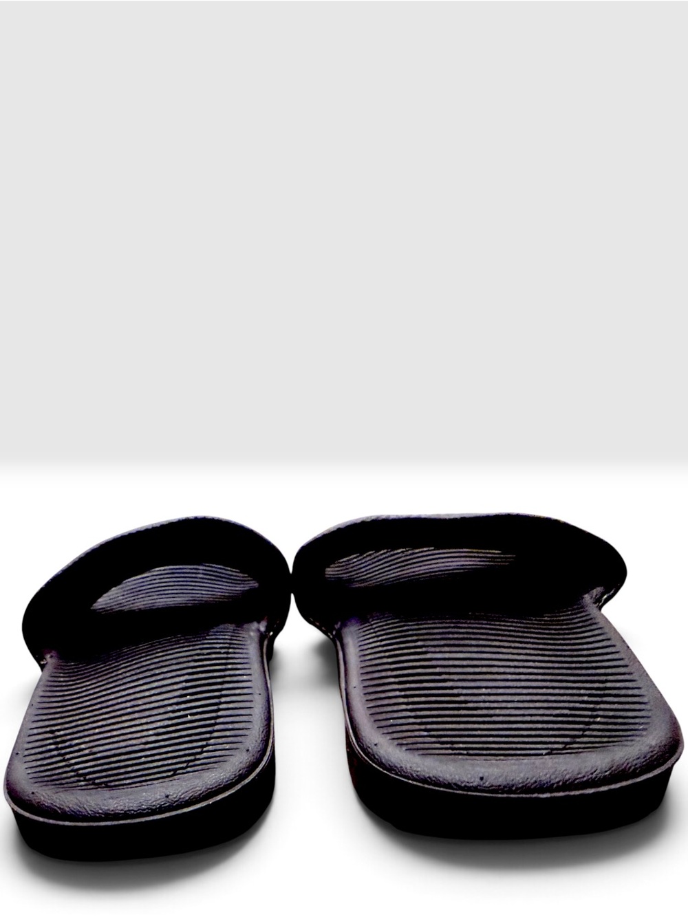 Nike Slide - Picture 4 of 5